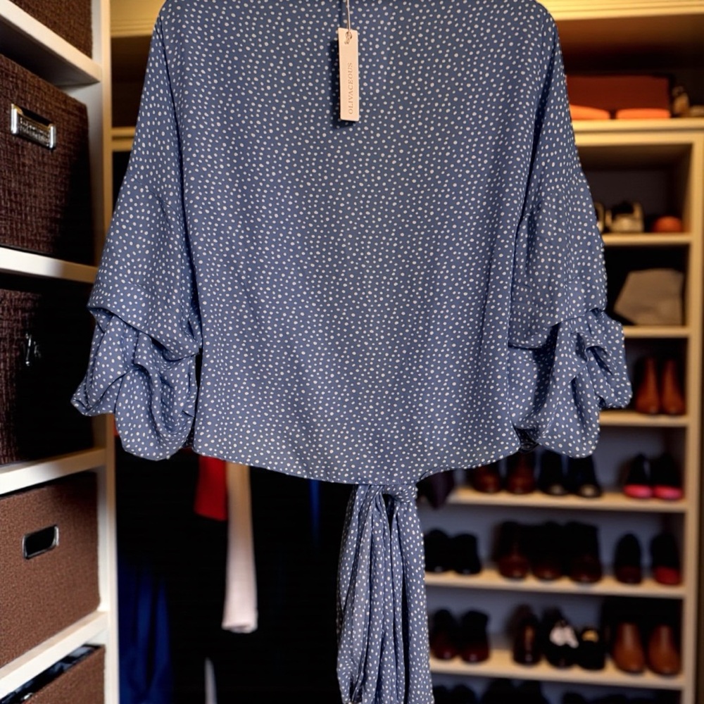 NWT - Olivaceous Blouse - Size M - Picture 5 of 9